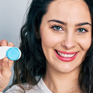 Can you wear contacts every day? 